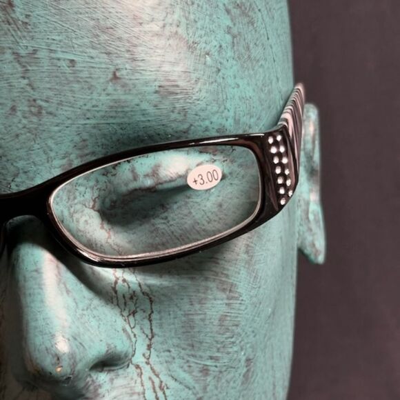 NIB Bundle of 4 +3.00 Readers - Picture 4 of 5